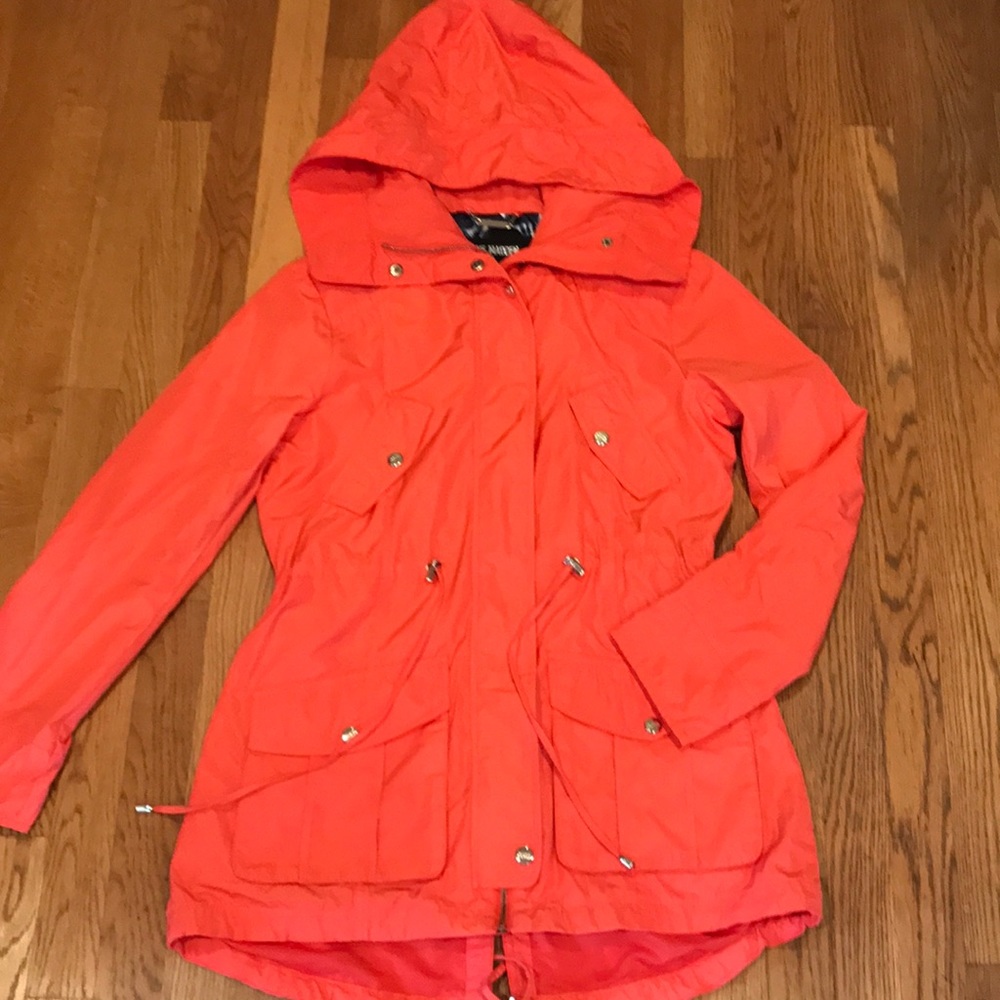 Steve Madden fully lined hooded rain jacket size medium